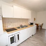 アパート Monteurwohnungen Kudox Living エッセン