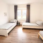 アパート Monteurwohnungen Kudox Living
