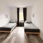 Monteurwohnungen Kudox Living アパート